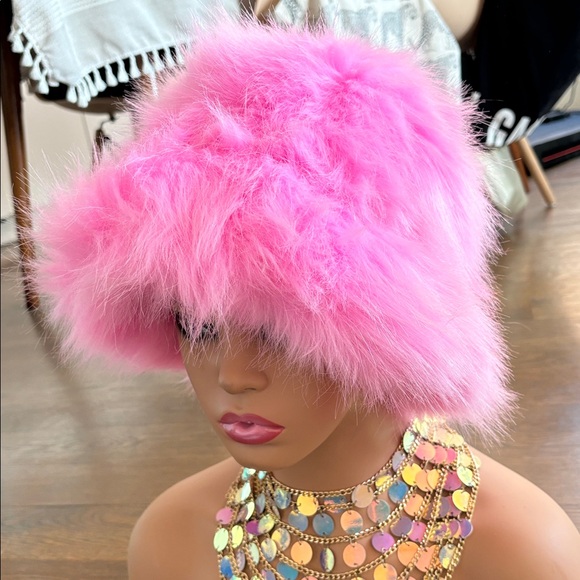 Pink Fluffy Hat - faux fur bucket hat - Picture 2 of 4